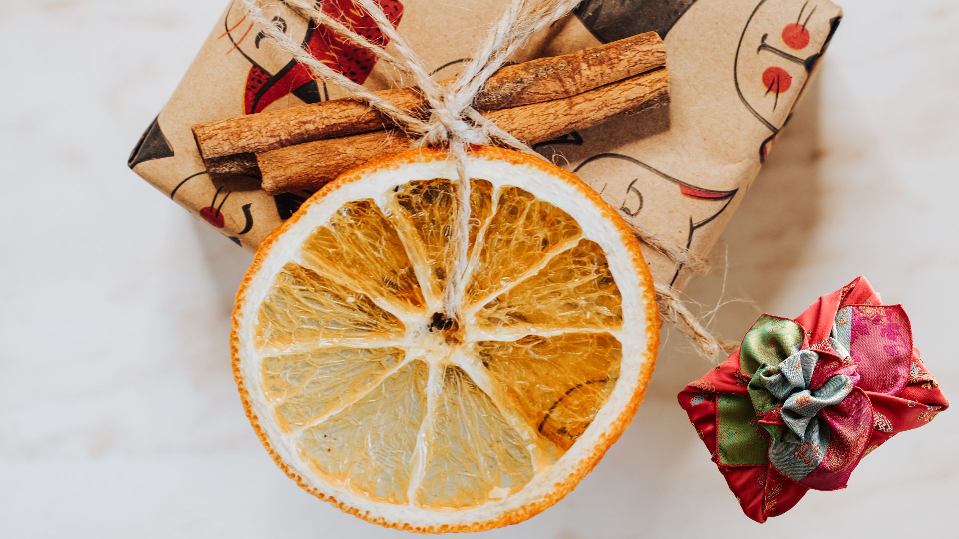 DIY eco-friendly gift wrapping
